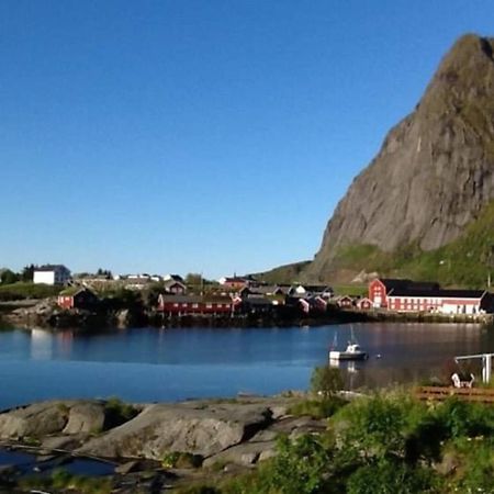Nordlandshus Ved Havet Pa Reine, Lofoten Екстер'єр фото