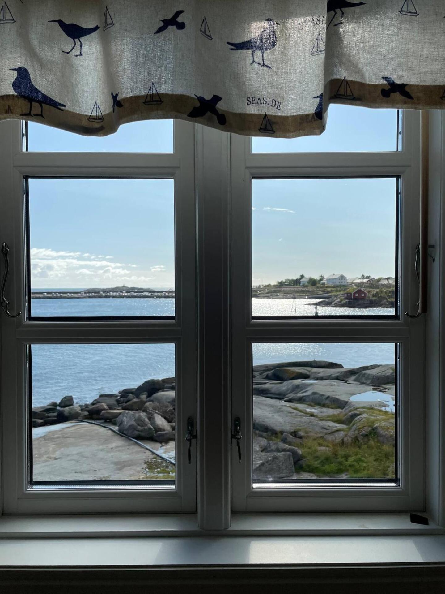 Nordlandshus Ved Havet Pa Reine, Lofoten Екстер'єр фото